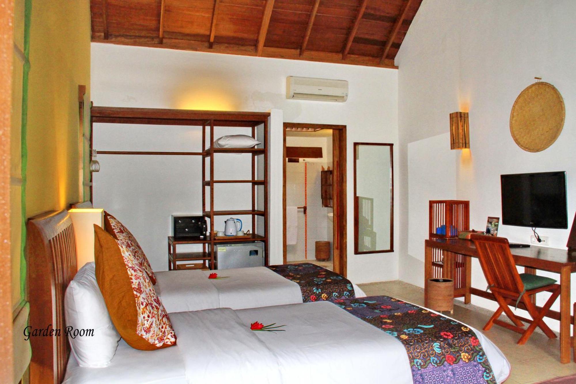 Cocotinos Manado Hotel Kültér fotó