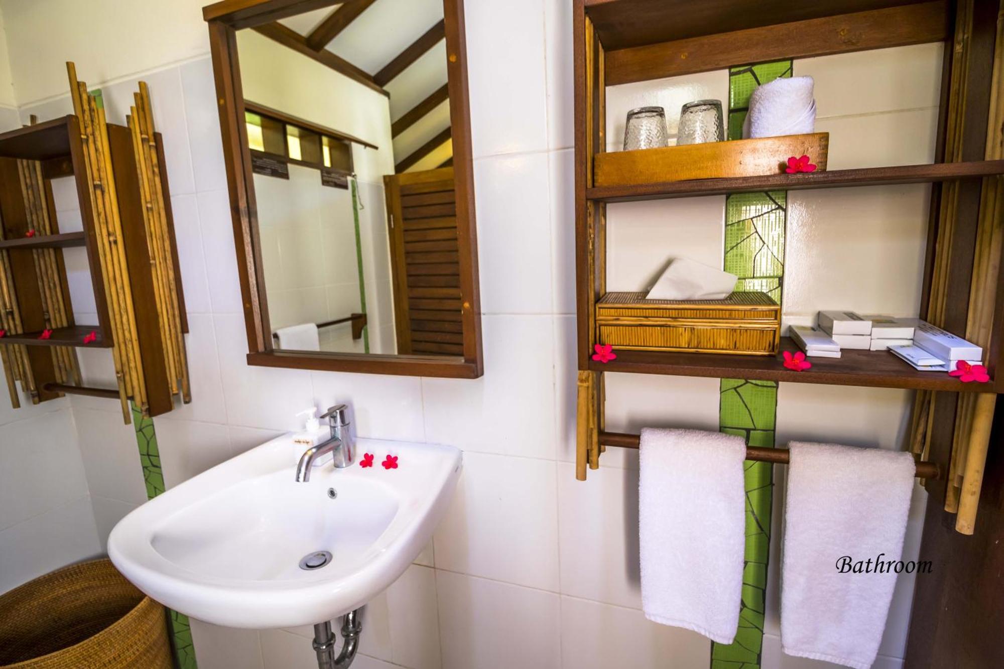 Cocotinos Manado Hotel Kültér fotó